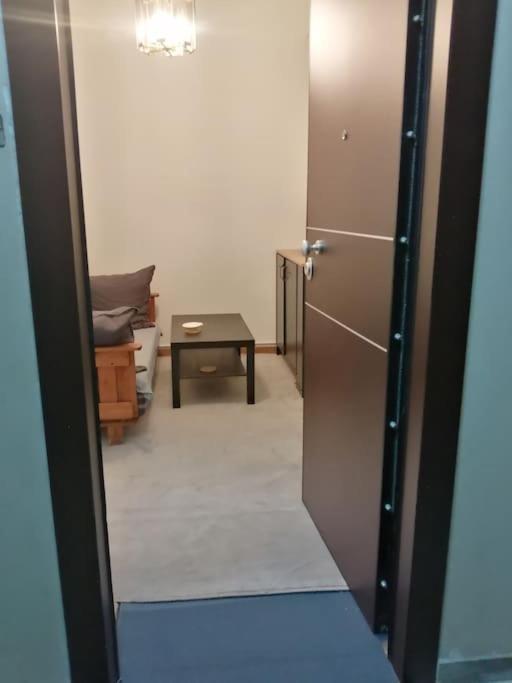Ferienwohnung Ανακαινισμένο 8 Λεπτά Από Το Μετρό. Athen Exterior foto