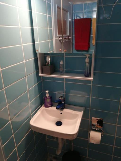 Ferienwohnung Ανακαινισμένο 8 Λεπτά Από Το Μετρό. Athen Exterior foto